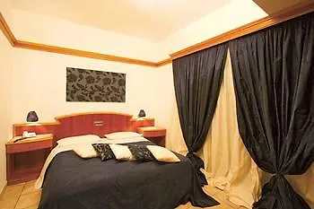 Sunshine Club Hotel And Spa Ricadi 4* Ricadi